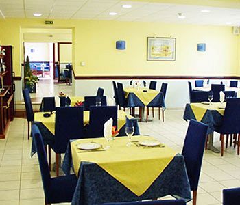 Logis Hotel Restaurant La Vraine Gironcourt-sur-Vraine 외부 사진